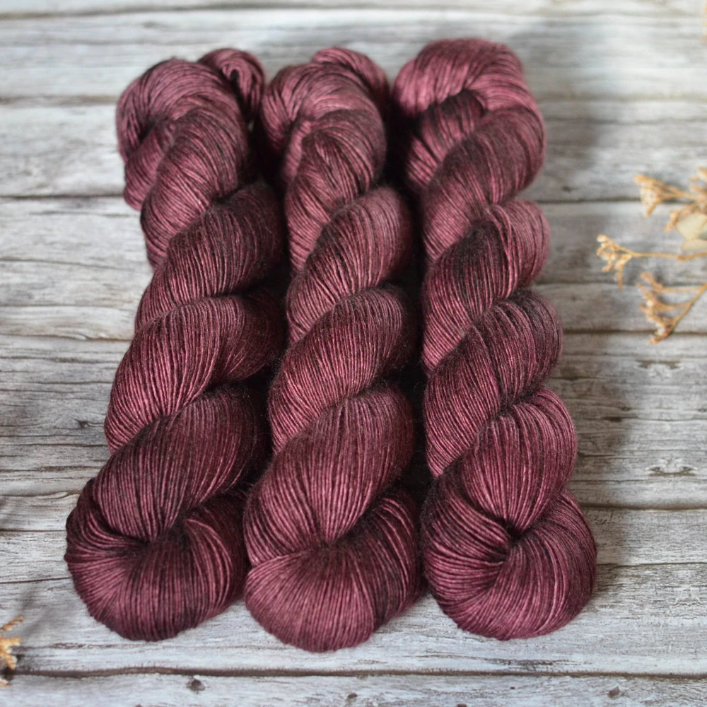 Yak singles - Dark Bordeaux