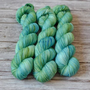 Merino fingering - Mountain Dew