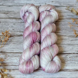 Silky Lace 600 - Silver Teacup