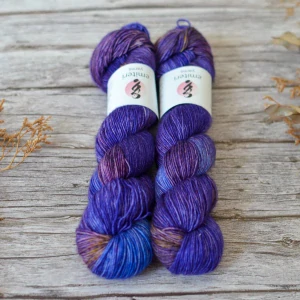 Merino singles - Midnight Iris