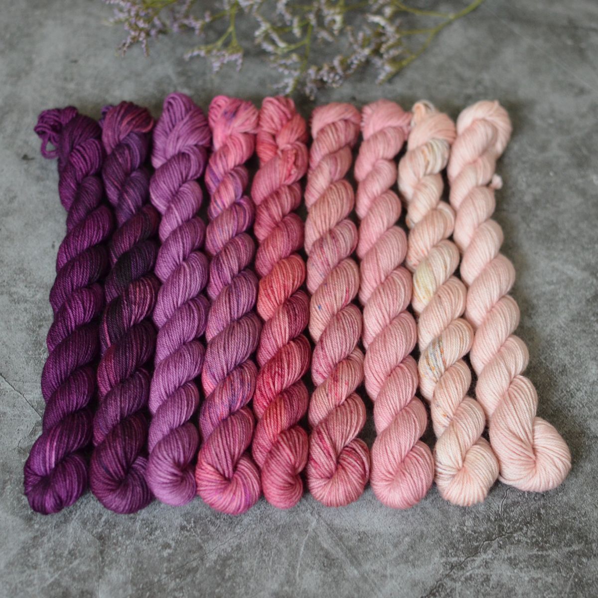 Fade set - Pink Devotion - merino fingering minis