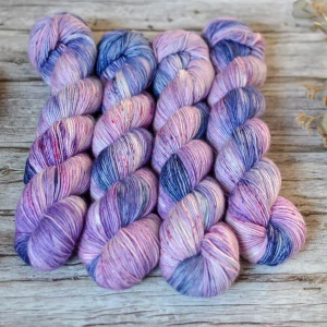 Merino singles - Snowy Dawns