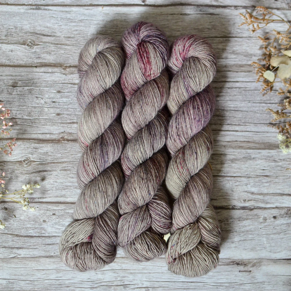 Merino singles - Ash Wine