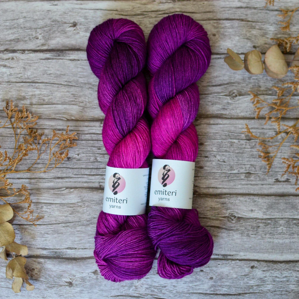 Merino fingering - Deep Magenta