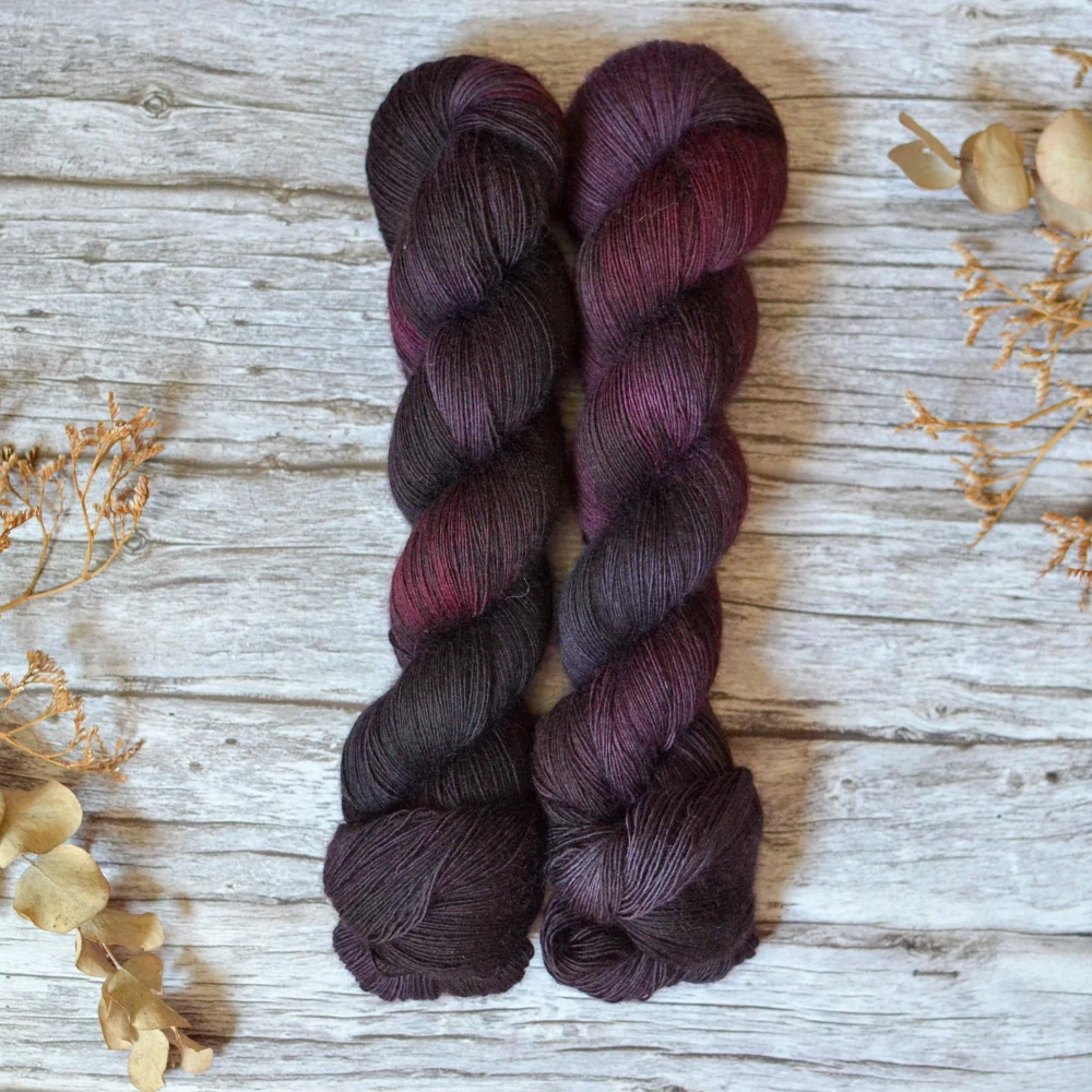 Merino Singles Lace - Black Dahlia