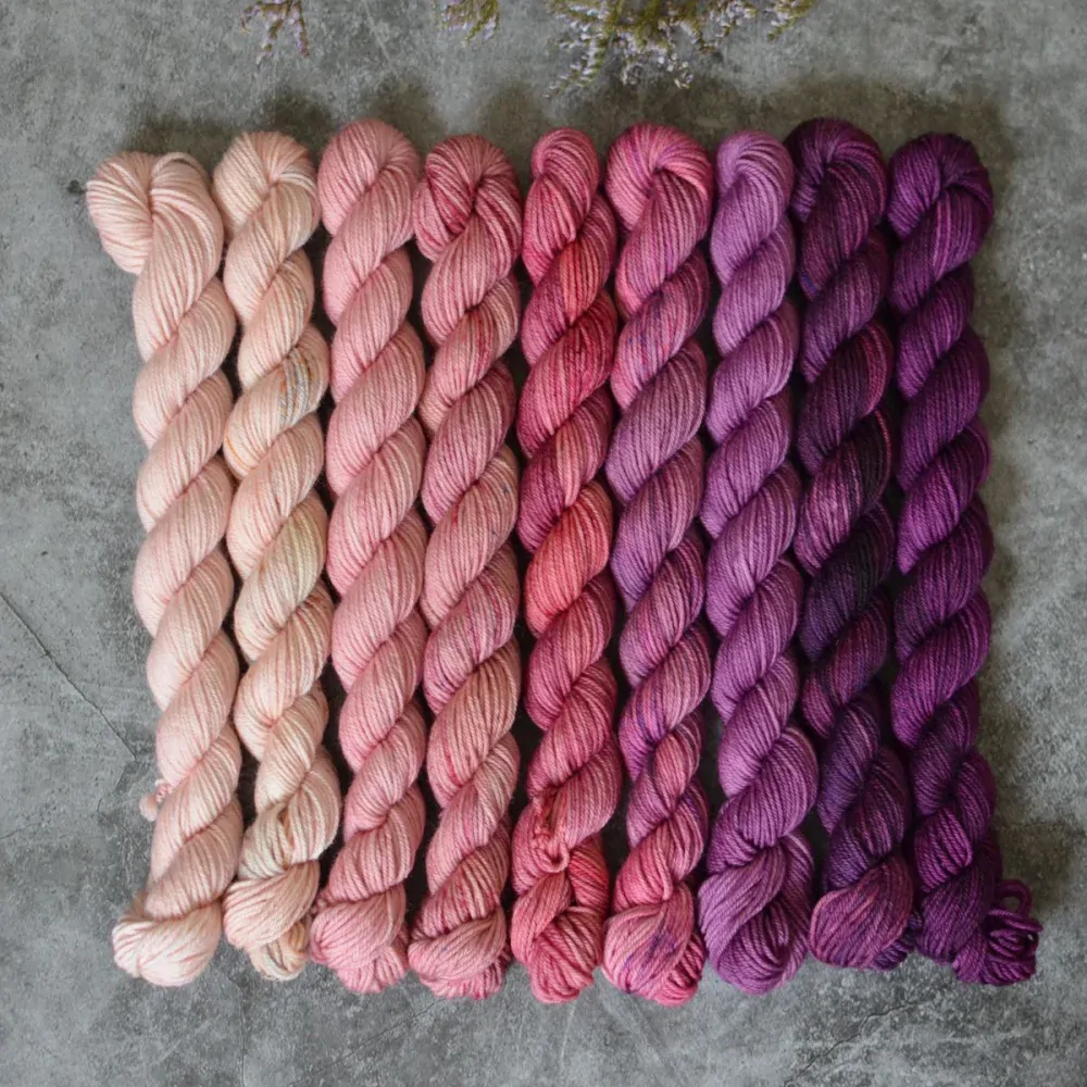 Fade set - Pink Devotion - merino fingering minis