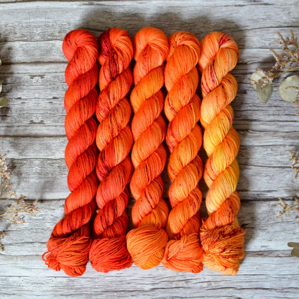Fade set - Blood Orange - merino fingering 50 g
