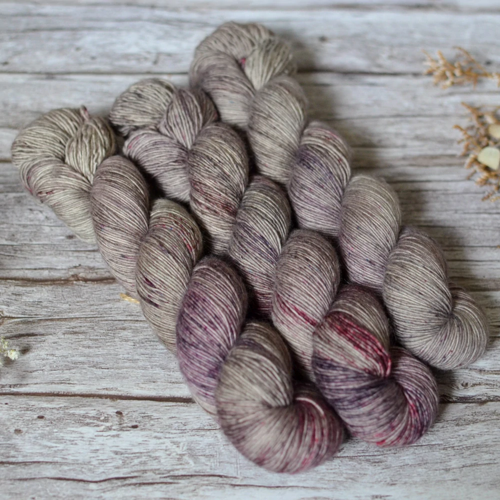 Merino singles - Ash Wine