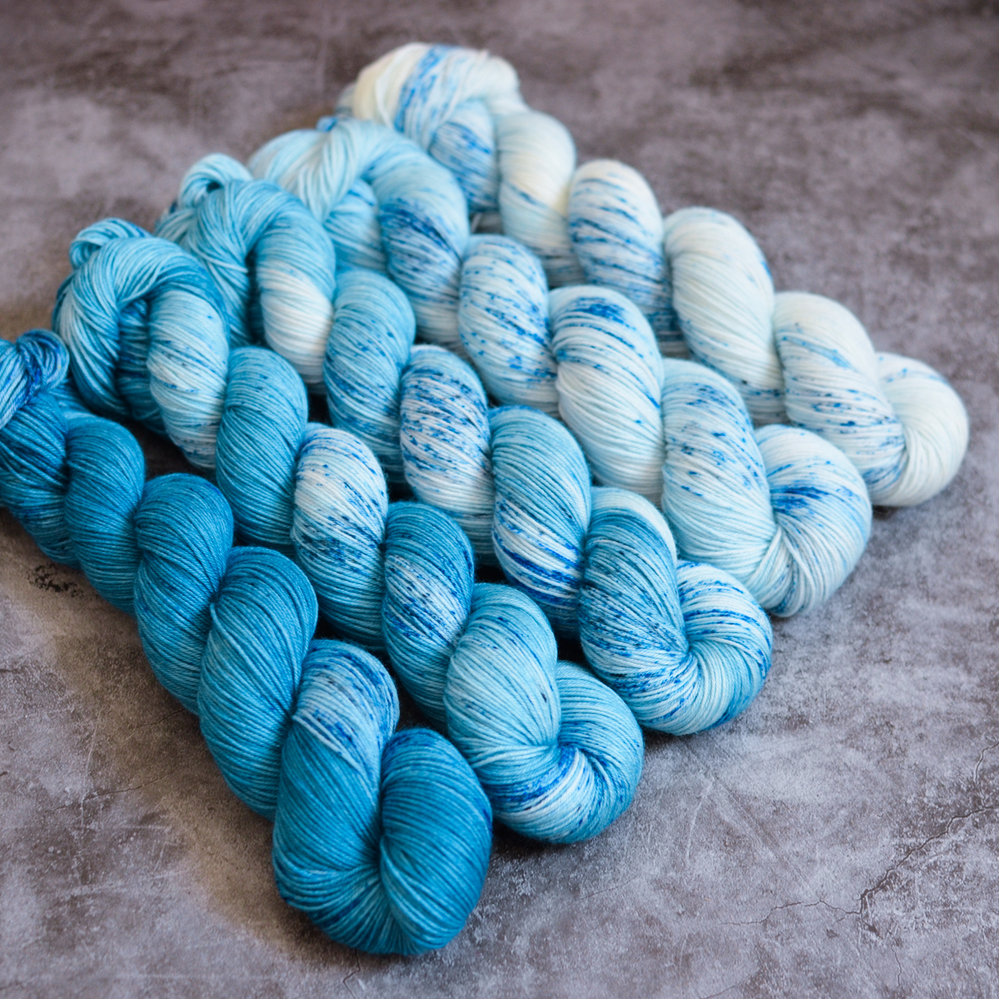 Fade set - Frozen Cave - merino fingering