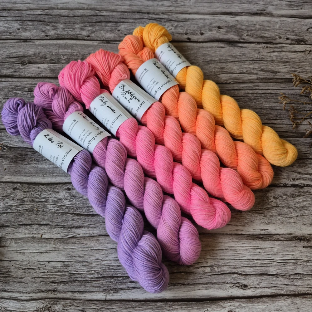 Fade set - Enid Neons Warm - merino fingering 50 g