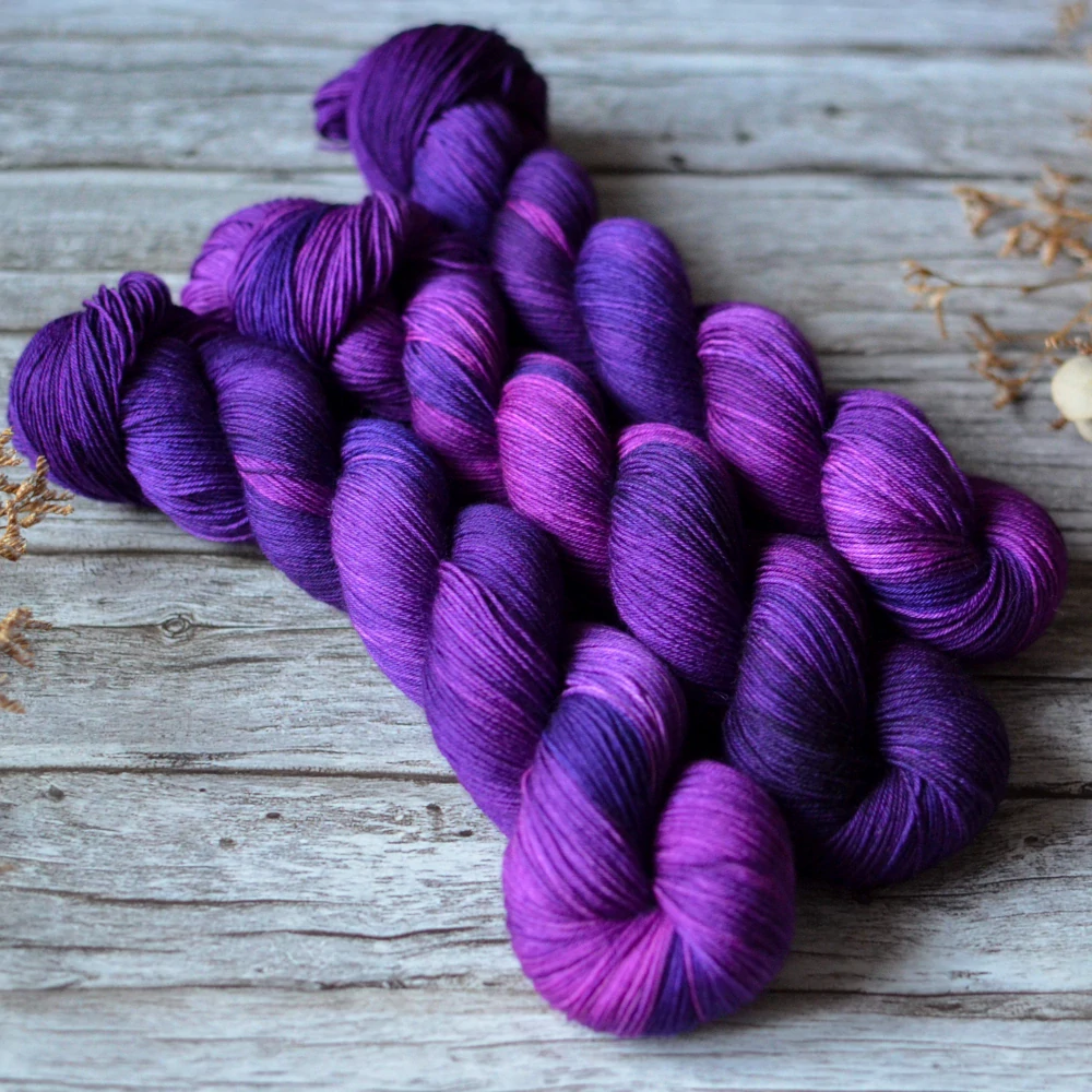 Merino fingering - Electric Violet