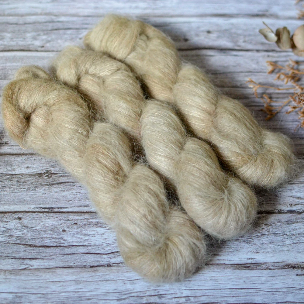 Brushed Suri - Parchement