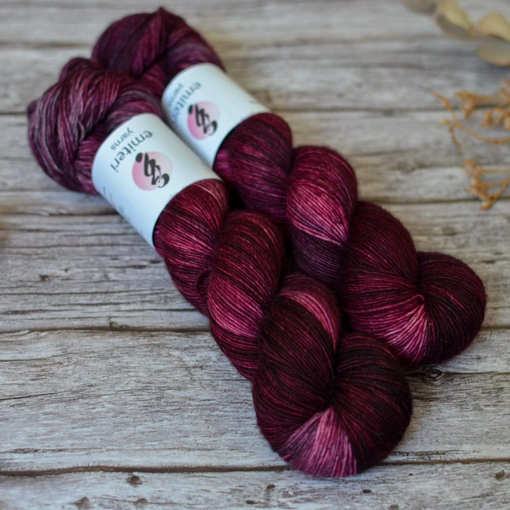 Merino singles - Garnet Bloom