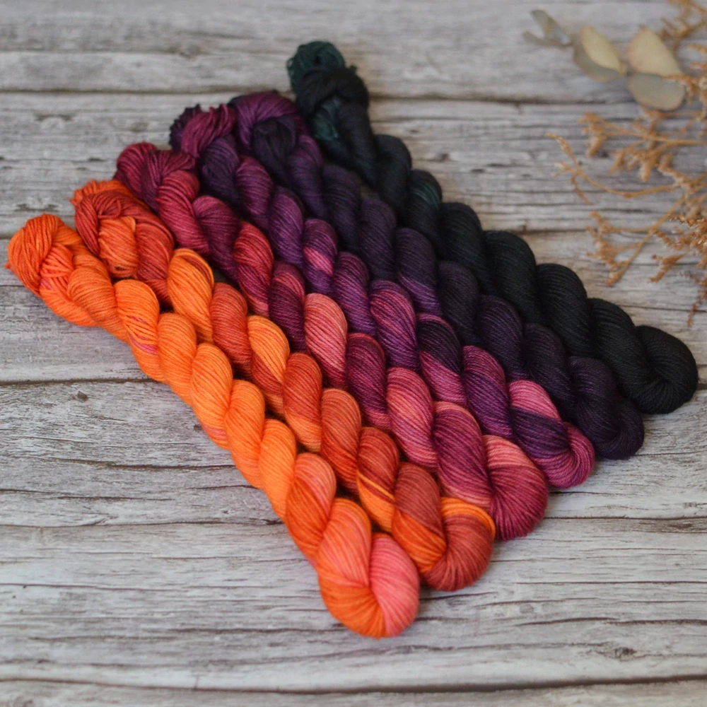 Fade set - Vibrant City - červená - platinum sock minis