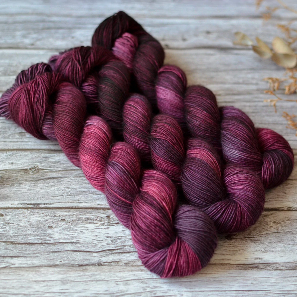 Merino singles - Garnet Bloom