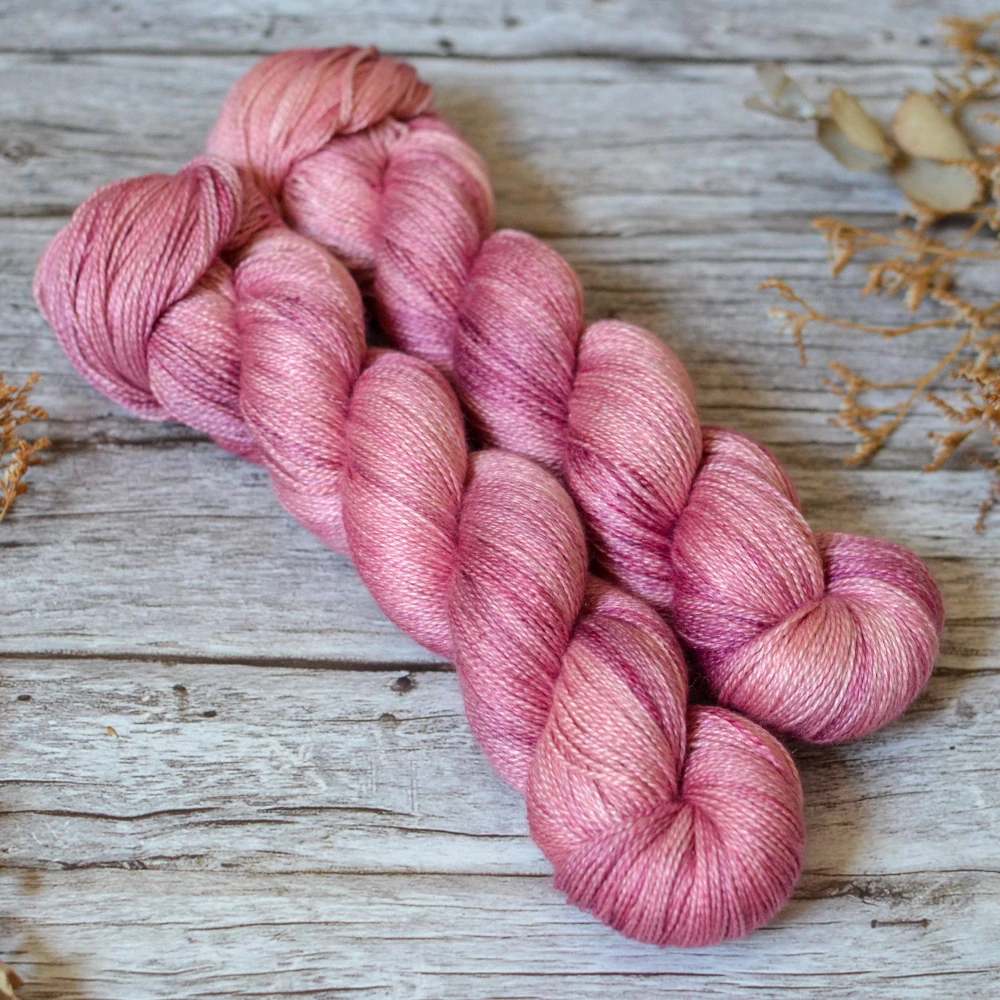 Silky Lace 600 - Blush Heather