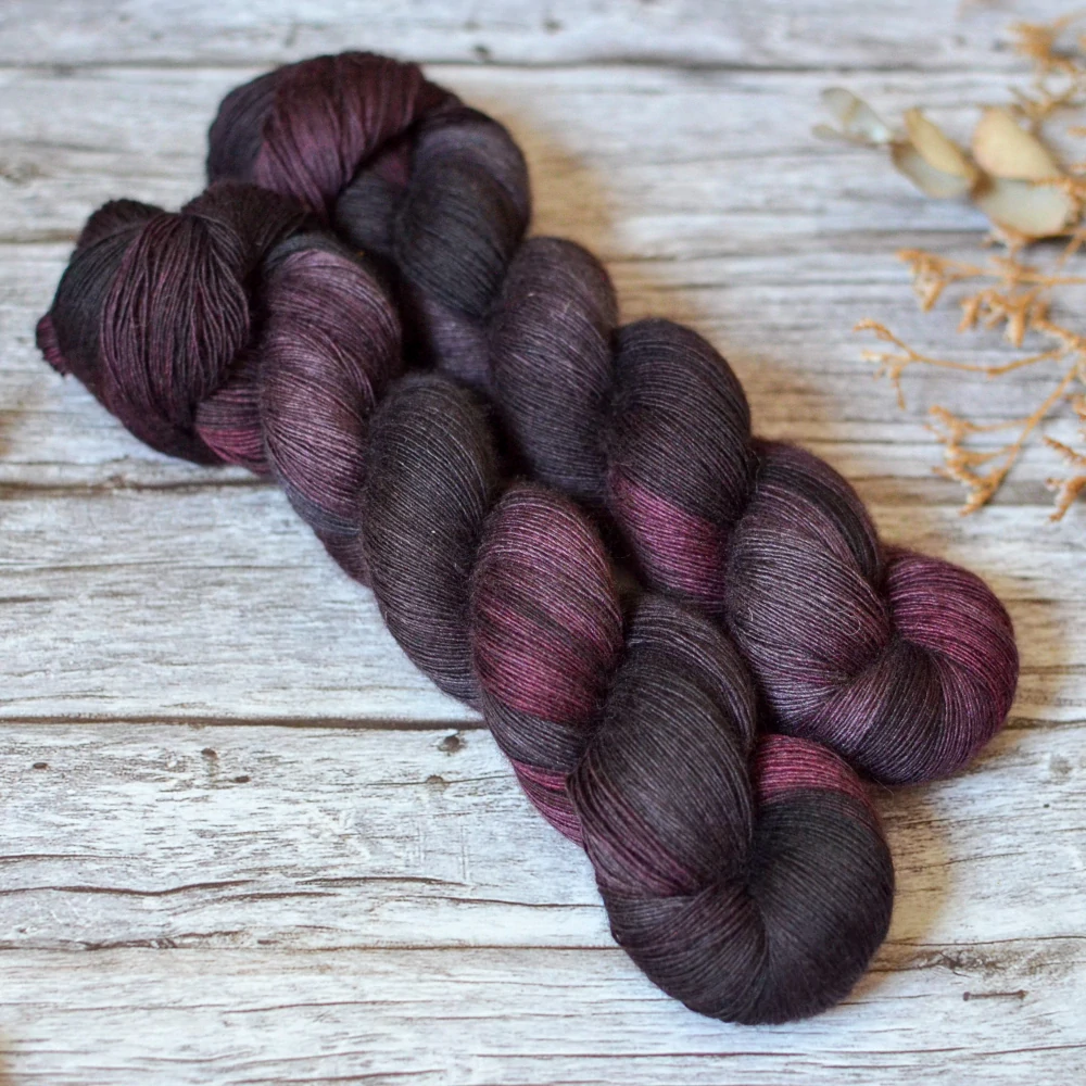 Yak Singles Lace - Black Dahlia