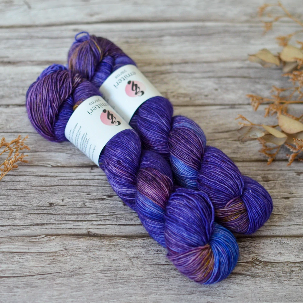 Merino singles - Midnight Iris