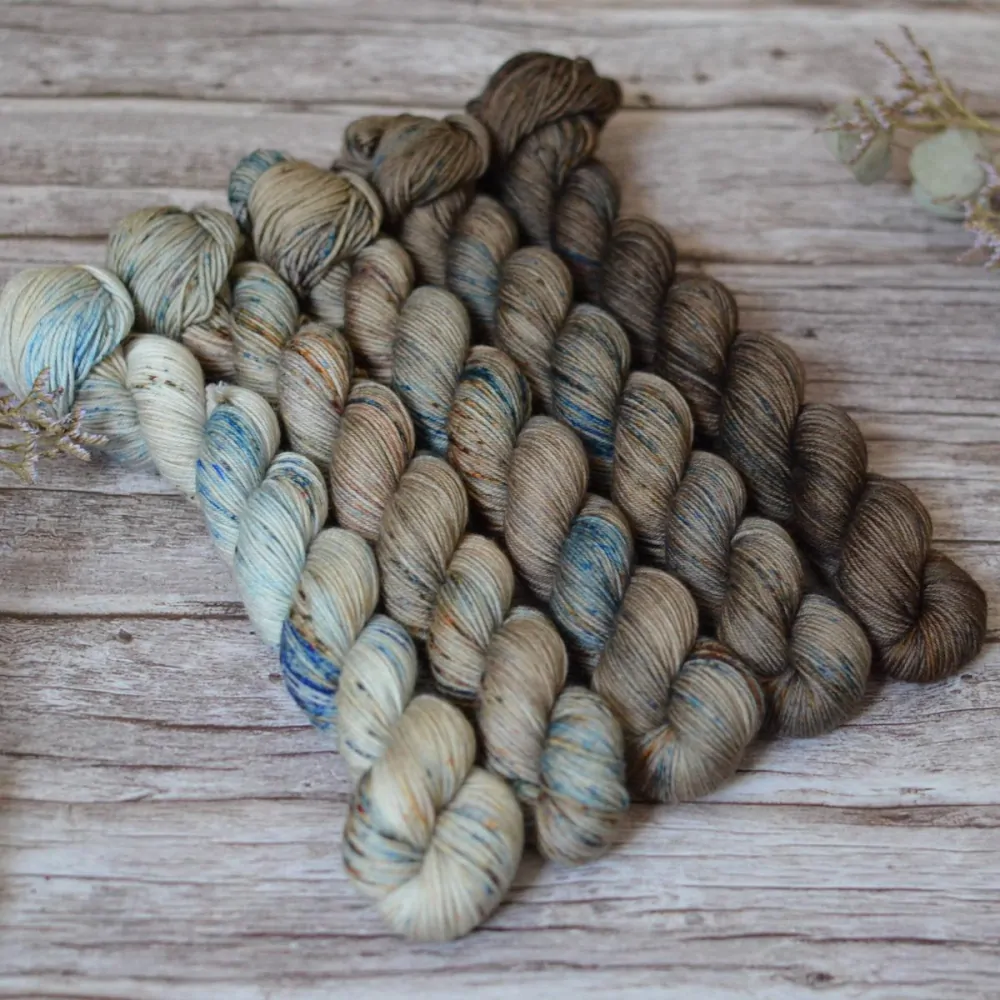 Fade set - River SOng - merino fingering 50 g