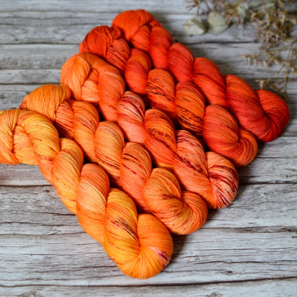 Fade set - Blood Orange - merino fingering