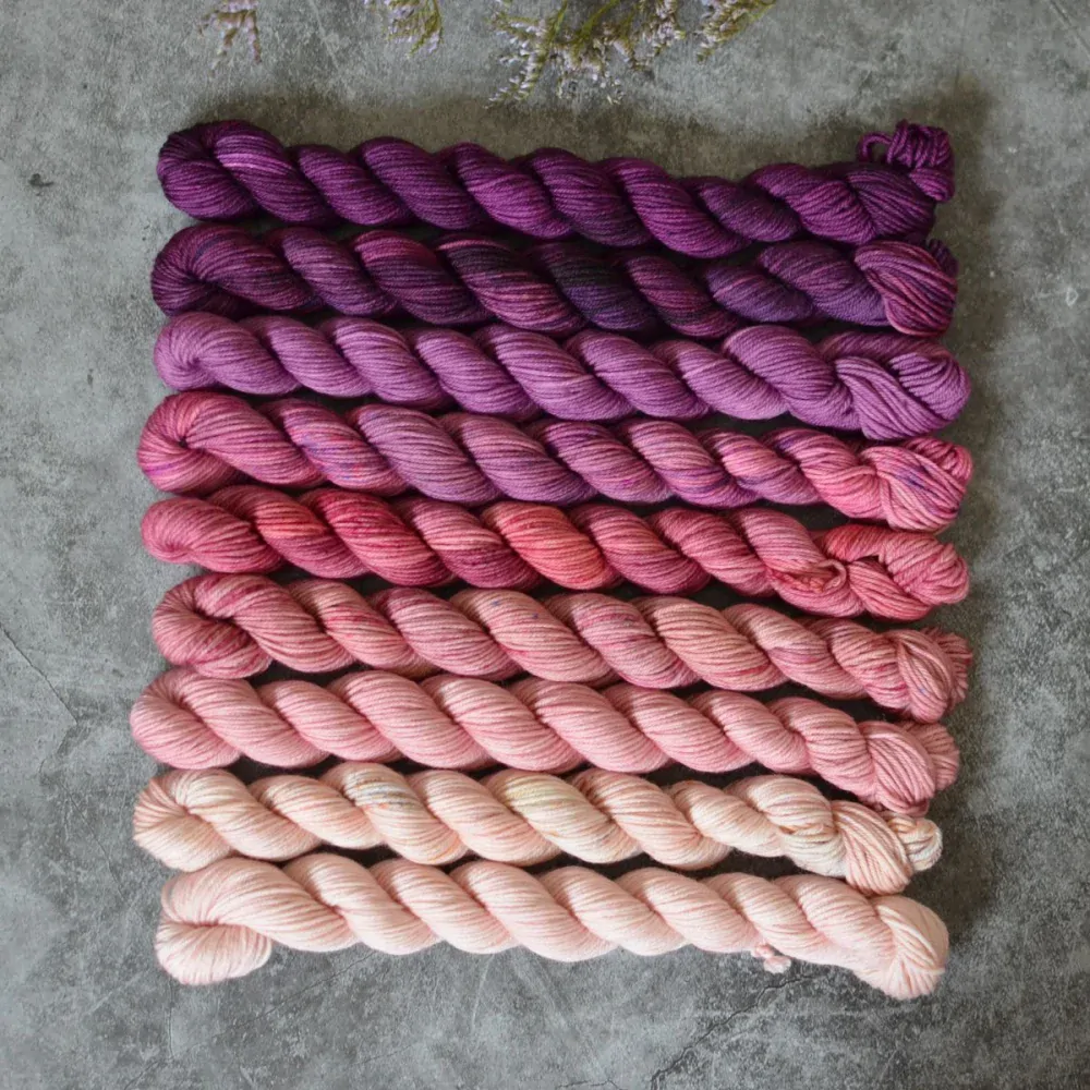 Fade set - Pink Devotion - merino fingering minis