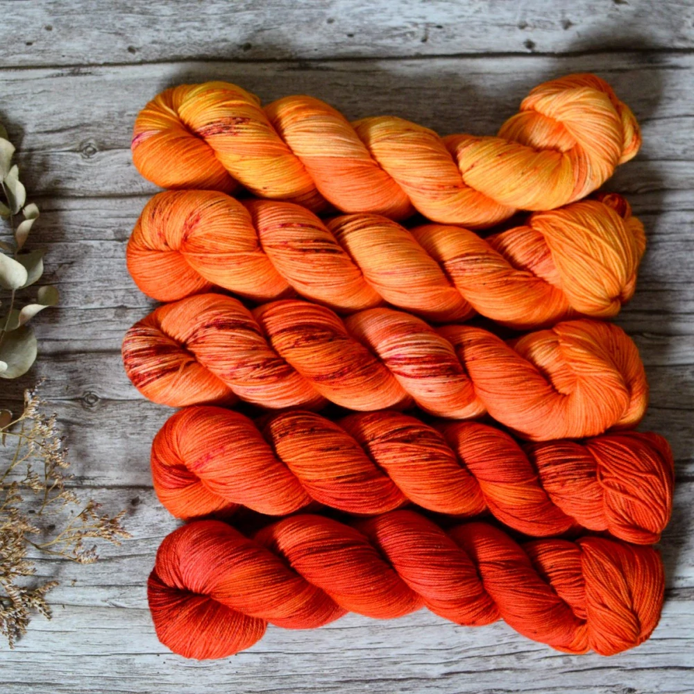 Fade set - Blood Orange - merino fingering